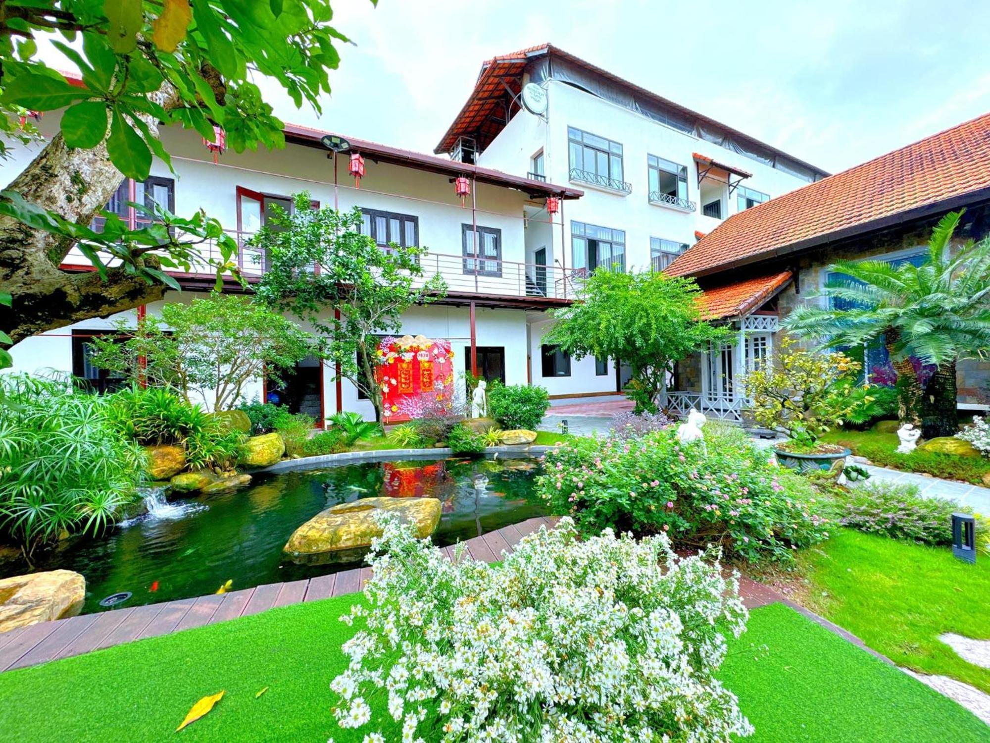 Golden Star Villa Hue Exterior photo